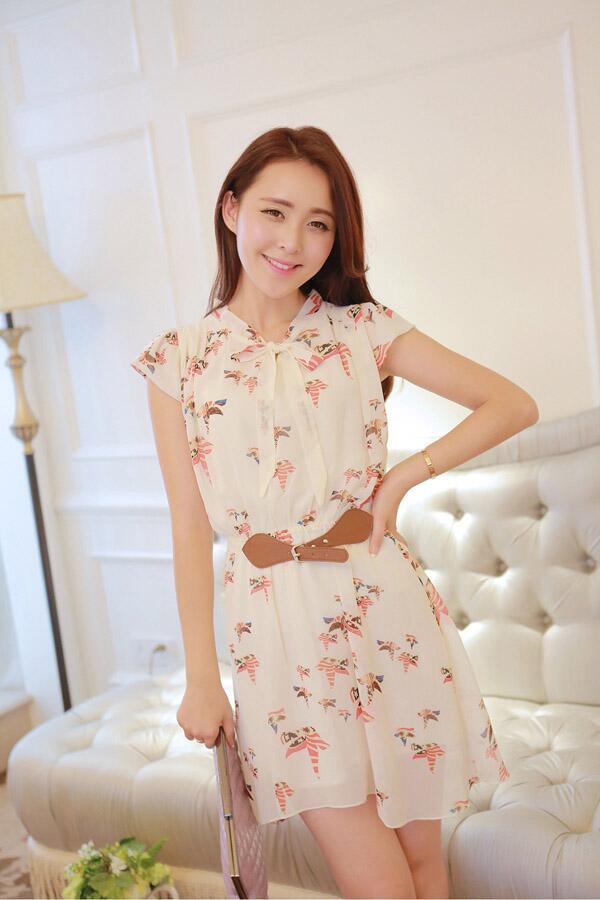 139.000  Original : china Material : Chiffon Bust : 94cm Sleeve : 10cm Length : 86cm Lining : Yes With Belt