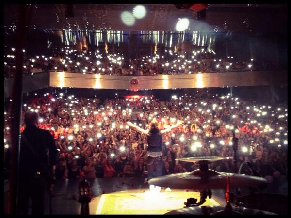manuelcarrasco_'s tweet photo. Sevilla...como te lo cuento ahora si estas cosas no se explican... http://t.co/hvFSR7lstd