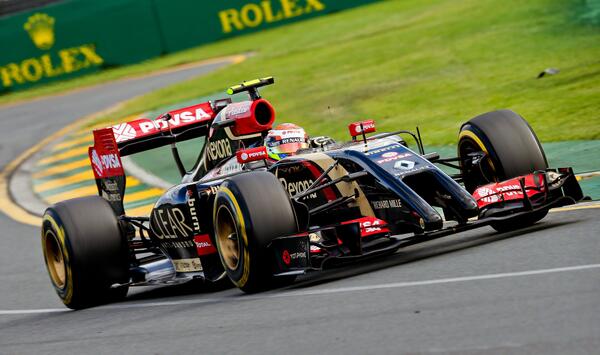 UNoticias's tweet photo. FOTOS | "Muy decepcionante", dice @Pastormaldo sobre debut con Lotus en Australia http://t.co/eJgcHzFvH8 http://t.co/irWz06zkdx