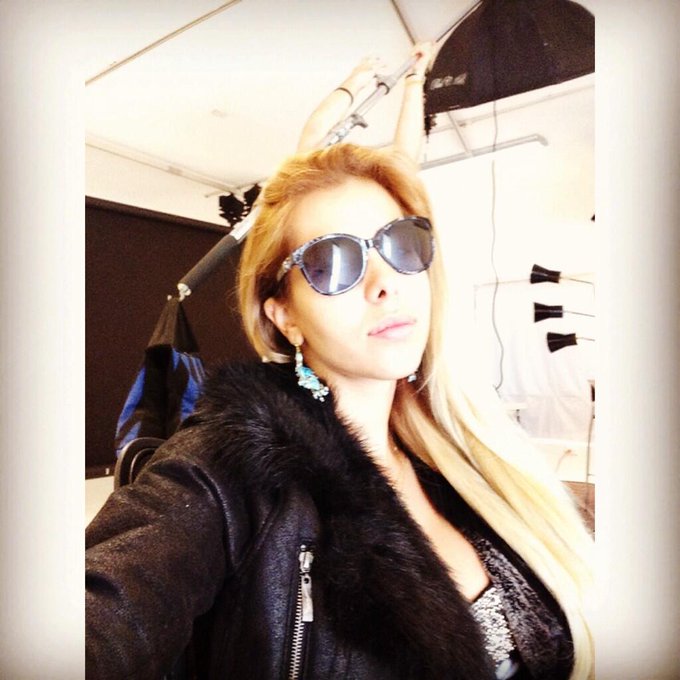 😴😴😴 milagro de domingo jajajaja, madrugando para fotos de @amnistia http://t.co/aLisEHEhw4<a href="/tag/socopo"class="tags"><span>#socopo</span></a><a href="/tag/dollsvip"class="tags"><span>#dollsvip</span></a>