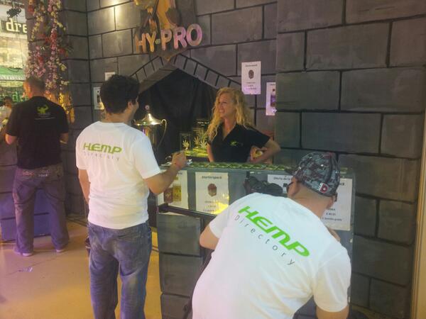 hempdirectoryDE's tweet photo. @spannabis2014 #hempdirectory #hypro #superstrains Work hard play hard three days straight http://t.co/eDh0RP1RJ2