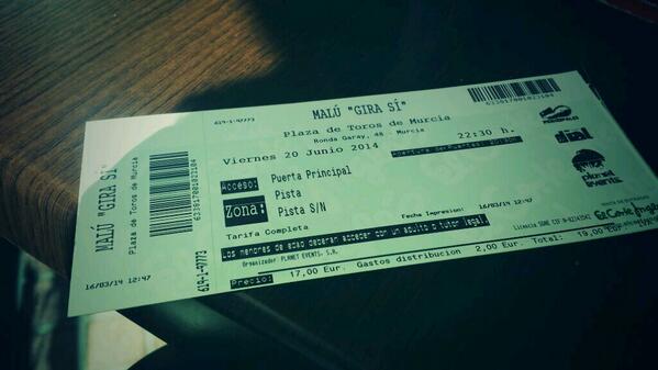 lakakes1's tweet photo. Ya tengo mis entradas para ver a @_MaluOficial_  en Murcia :) #Feliz http://t.co/t7ztxt9j5g