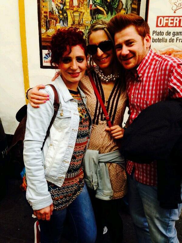 MelissaHchef's tweet photo. Sevilla de día..cervecita fría ! @MelissaHchef @FansRaul_LTEN @CarsTarazaga http://t.co/aJRQX5v2d4