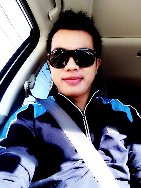 aj_yadan's tweet photo. have a blessed sunday pips! #SelfieSunday http://t.co/vRGAopRKdJ