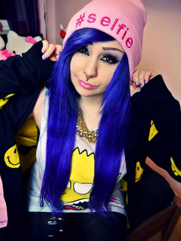 StyleEmos's tweet image. facebook.com/imafluffypuffy… 
FACEBOOK @verenageiss In
@StyleEmos