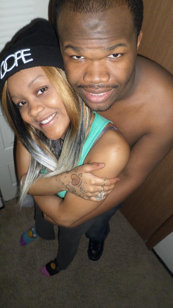 50TysonOfficial's tweet photo. Me Holding My Girl Ciara Thomas Down Like #CanIBeTheOneThatHoldYouDown http://t.co/6GHzldComx