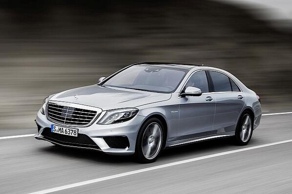 IROquiSS's tweet photo. #rent #car #mercedes #benz #Lviv #Ukraine #elamigocubano http://t.co/U5lxaLxB1w http://t.co/4q0Q5e1l7j