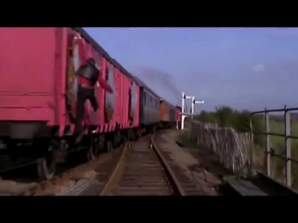 007fanatics's tweet photo. Phew well done 007 you made it just in time http://t.co/DBmj5RNkZc