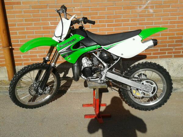 fontanerete97's tweet photo. Vendo una kawasaki kx85 2009 conprada en 2010 muy poco uso esta nueva telefono:608387648 Rt por favor #kawasaki#kx85 http://t.co/FE9JD3abmh