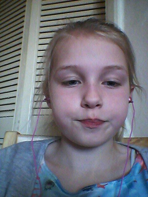 KieraDougherty's tweet photo. Just listening to n dubz http://t.co/9K01Cb3gbD