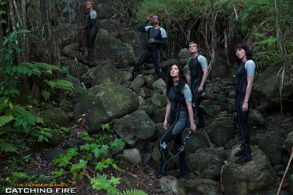 panempropaganda's tweet photo. RT@TheHungerGames: Who would you want as an ally in the Games? | #OwnCatchingFire today: http://t.co/E3eWzVVWmr http://t.co/U35wanylbX