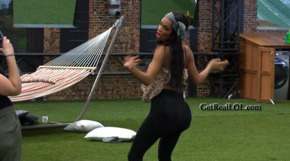 Reality__Times's tweet photo. Bumqueesha is in the House #BBCanIka #BBCAN2 #GRLOL @bigbrotherca http://t.co/BVkZn62b6d