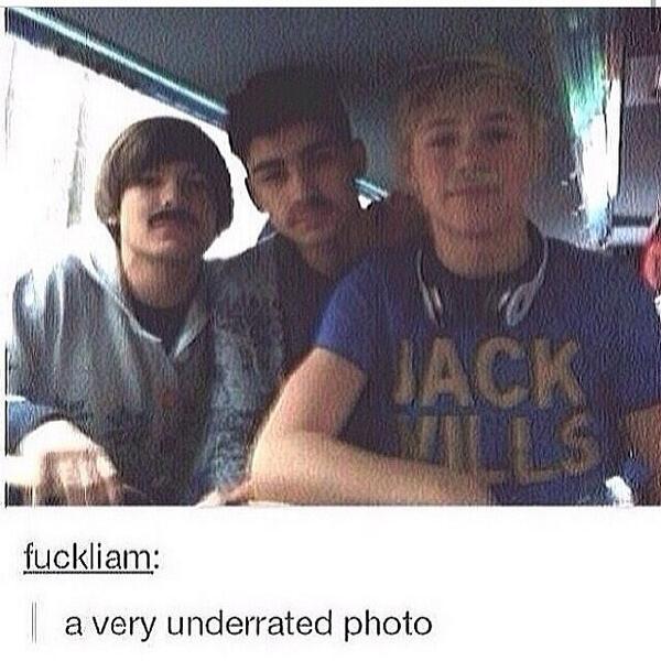 _OnCloudLarry's tweet photo. RT for these idiots 😂💕
#fetusdirection http://t.co/0sw15XRPTb