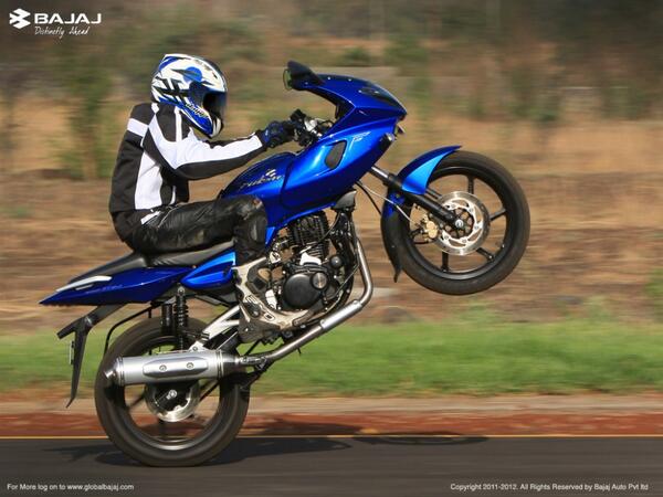Deemian22's tweet photo. Rouser 220 f. http://t.co/SzUdlPA7LC
