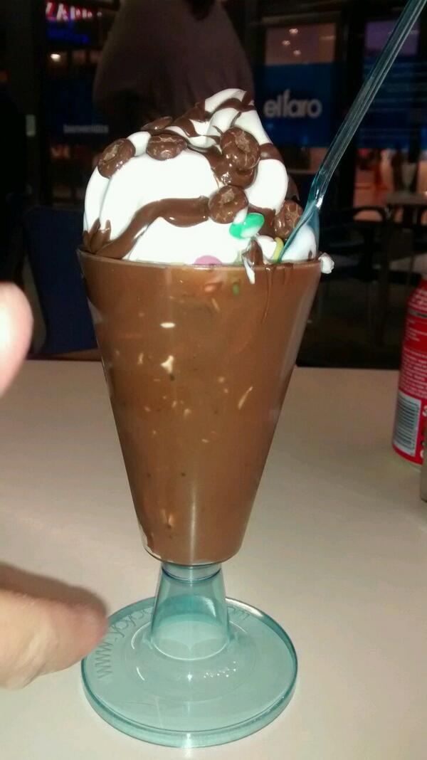 mariaguzzz's tweet photo. Buena comilona @adrianmartin92 http://t.co/womXWorPzy