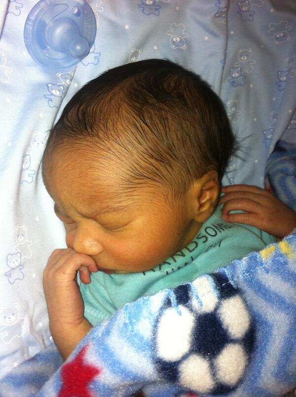 perrybaby95's tweet image. My little man! #firstchild #firstdayhome #firstborn #jaydendrake #myprince #myson #love #sleeping #proudmommy