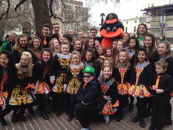 gafferdc's tweet image. The #oriole fits right in with #broesler at #StPatricksDay2014 #BaltimoreParade