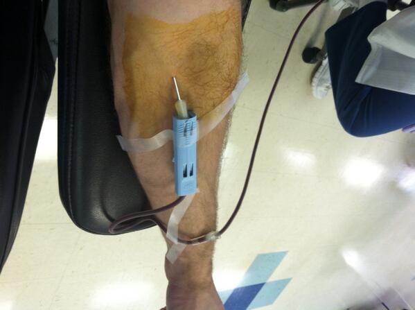 APaetzhold's tweet image. Giving blood because I care. #AmericanHero #NotModest