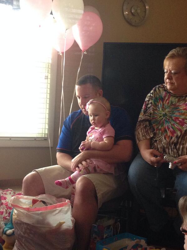 Splitting image #kaylee #1stbirthday