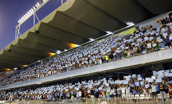 RCCelta's tweet photo. #RCCV-Málaga: Recibimiento al equipo y entradas a 10 euros para abonados: http://t.co/qhWgmfljU0 #TodosABalaídos http://t.co/HDpjJNJg7q