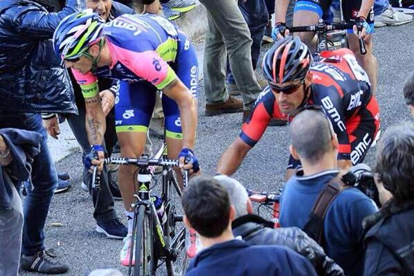 PippoPozzato's tweet photo. gruppetto #confraternita grazie confratelli 👍🔝 @Confraternita_C @manuelquinziato @Toso_74 @gatto_oscar @cimo89 (🐣) http://t.co/dyfUpKdrqj