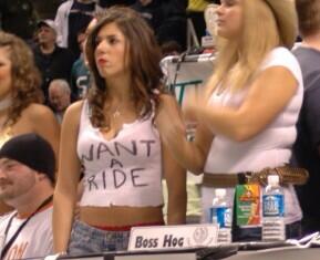 Wingettes's tweet image. #bosshog or #bosshoe #phillyhoes #wingbowl #bleedgreen
