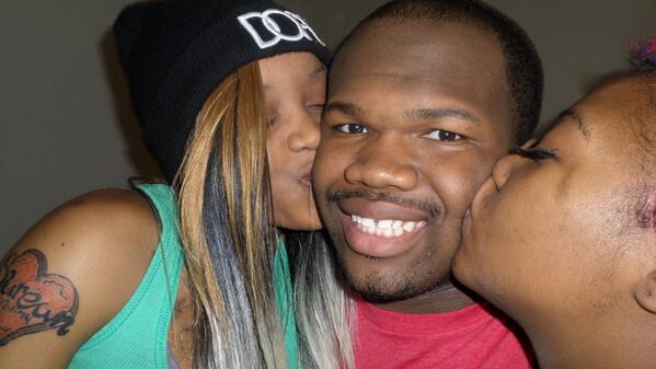 50TysonOfficial's tweet photo. Me #SwagOnDaHunnies They Like Kissing Me http://t.co/eLPfmFQynd