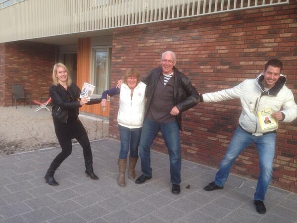 VerburgCees's tweet image. In BS De Engel wordt er hard aan getrokken om stemmen v hun partij binnen te slepen ;) @Jeanetvdlaan  @mlaan77 #GR14