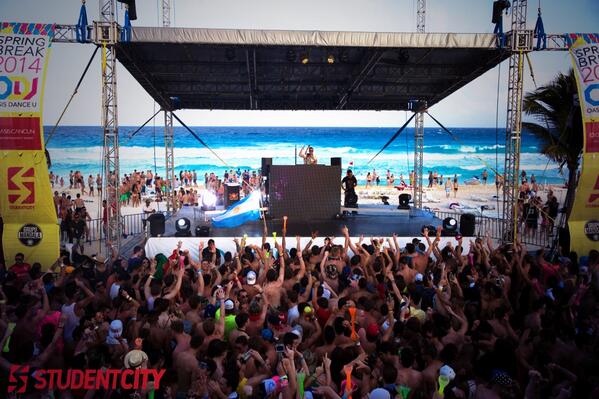 ONSProductions's tweet image. Beach party today with @SandervanDoorn @StudentCity