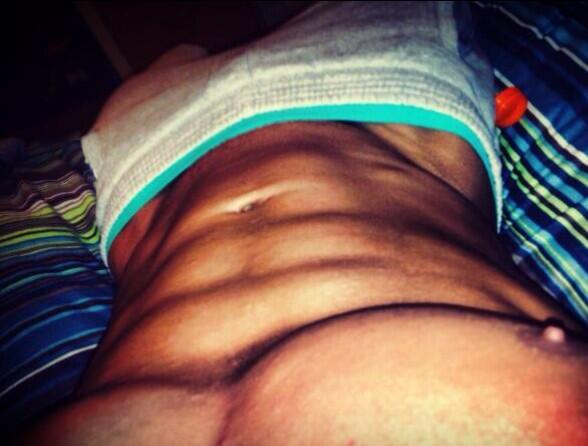 Simple tip for abs- 30% #gym 70% #diet ... Summer is on it's way ... Time get #shredded!