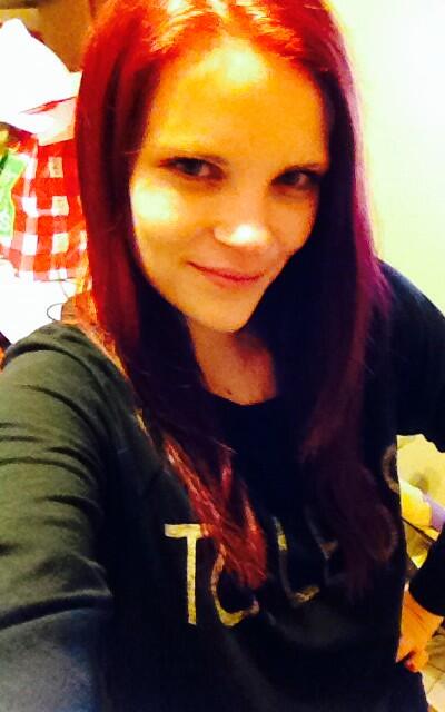 tiffanyclench's tweet photo. Happy #SelfieSunday http://t.co/Ub7QKa2fVI