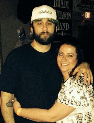 BenzyBabe1's tweet photo. @SunnyLedfurd my best friends birthday! Thanks for a great show! http://t.co/sTuO6OygrL