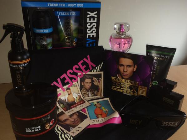 COMPETITION: all tweets tonight with #EducatingJoey hashtag will be entered  into FREE comp to win Joey Essex goodies