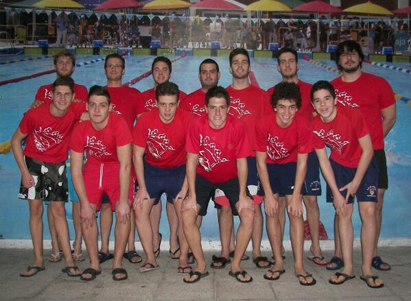 WATERPOLOELDA's tweet photo. Aqui esta el equipo al completo! #Equipazo #Waterpolo #Barralibre http://t.co/fK5kDZqGN9