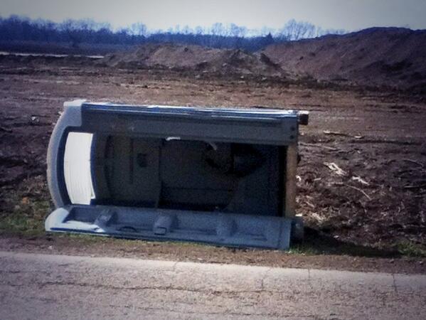 Aspen_Lawson99's tweet image. Their portapotty blew over!!! #thatsucks #reststop #icanholdit