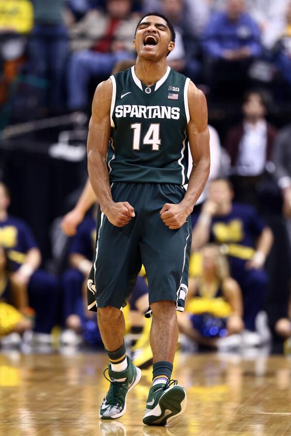 SportsCenter's tweet photo. VICTORY FOR MSU! Michigan St. beats rival Michigan to win Big Ten title. Tom Izzo now 4-0 in B1G championship games. http://t.co/oGAso9PYbP