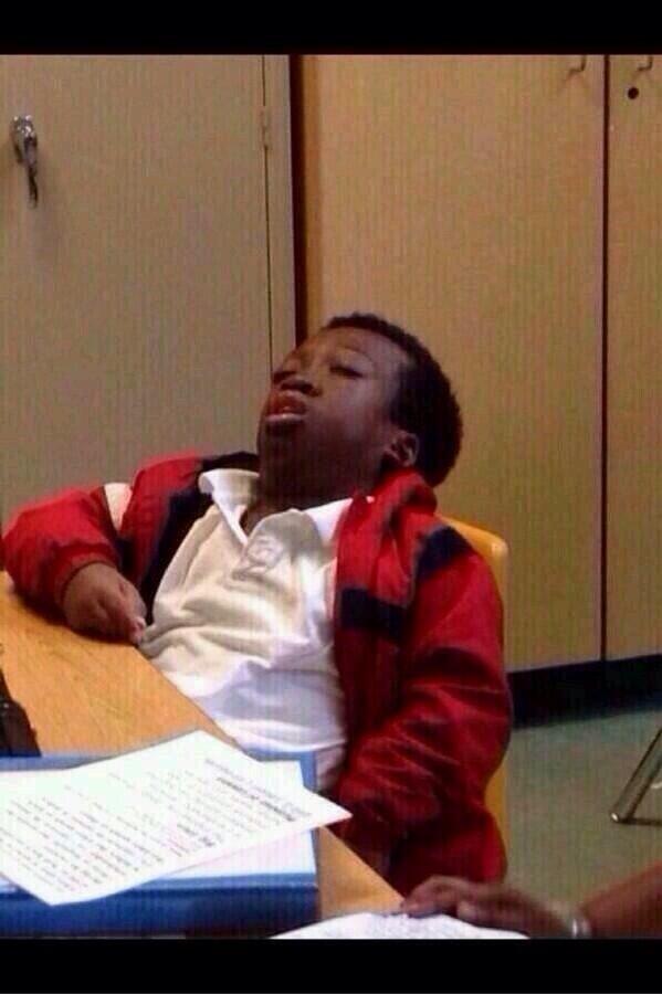 Hausiee's tweet photo. Me after that bong rip 😂 http://t.co/xIq30g3wK5