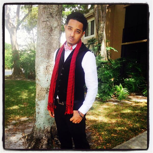 djnicholas2's tweet photo. After church pic, LoUd Fi Jesus! #djnicholas #praisingjesus #church #cccog http://t.co/RgLF2ct9ug