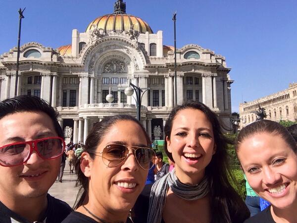 bere_nice111's tweet photo. De rol por la ciudad @MUQUIRA @monicalg7 @kokomx #pottedpotterday #staff #friends #domingueando http://t.co/GBwWnQnrTn
