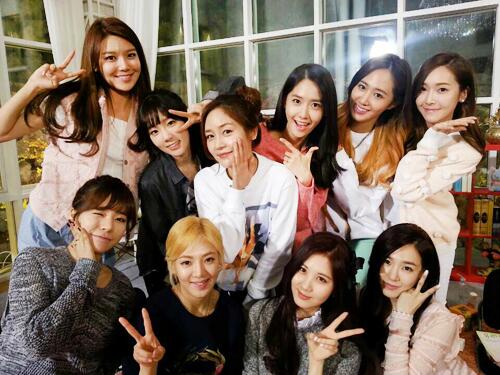 Bi4_EeACUAI6nYS.jpg:large