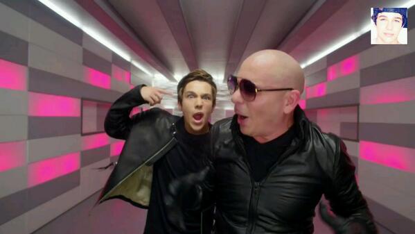 Ameezys_Girl_'s tweet photo. BRAINLESS 

#MmmYeahMusicVideo 
#AustinMahone @AustinMahone #HeIsTheOne #XOXO @radiodisney #KCA #VoteUKMahomies http://t.co/FenBqXbn6u