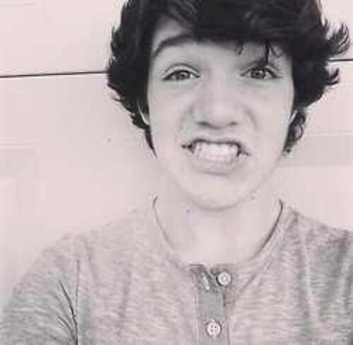 versaceshawn's tweet photo. RT if you love Aaron Carpenter just as much as the other Magcon boys http://t.co/J7MbVLnizL