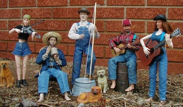 HoleleeCow's tweet photo. @wizeone37 @kimmyg65 @psoeldner @SonjiaHill1 @danimitchell @VanVanakenc Hold on to ur hats! We've been #ActionFigured http://t.co/eNb32sqIuv