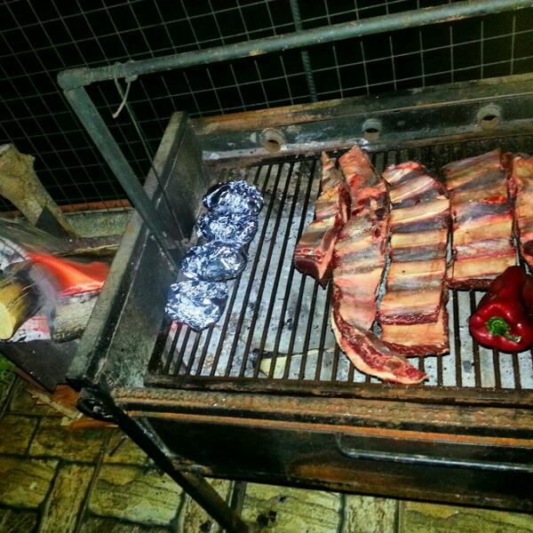 transamigacho's tweet photo. Cerrando el.el domingo http://t.co/U5MABzVNhu