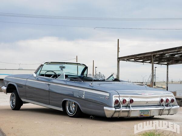 LowriderMag's tweet photo. Drop Top life. 
http://t.co/TH0pSzxARg http://t.co/ENlWwXqSm8