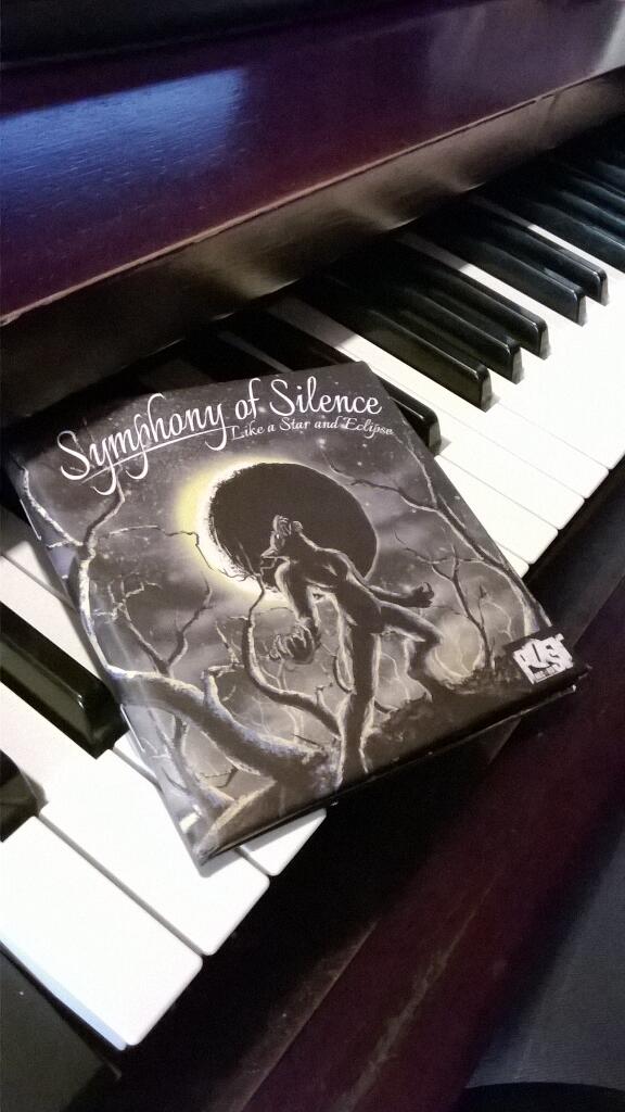 Penampakan fisik CD kita. #outnow #2ndalbum <a href="/505Squad/">SymphonyofsilenceFam</a>