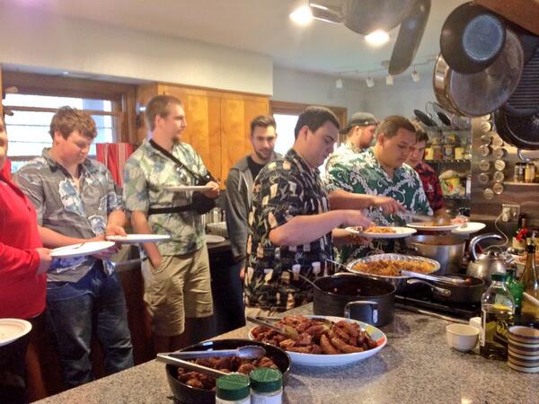 CoachFalc's tweet image. Sunday Gravy with the OL #LWG #SundayPasta #LargeHumans
