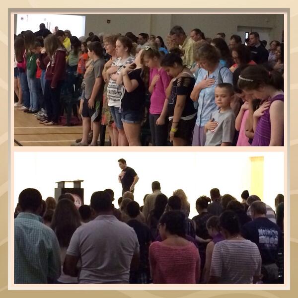 MarcMero's tweet image. Amazing night at the Youth for Christ event in Sebring, FL. Many came forward and accepted Jesus as Savior!