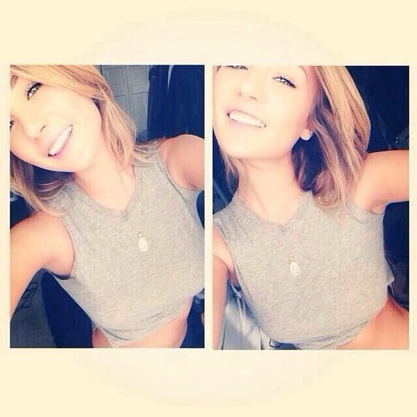 Haley_Backup's tweet photo. we all gotta fake a smile.. http://t.co/9x8FtfG3bD