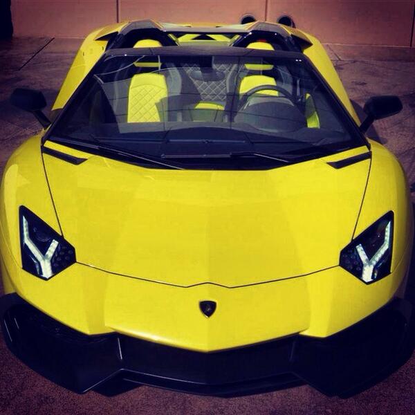 REZAMRMOTA's tweet photo. 50th Anniversary Aventador #Lamborghini http://t.co/Hphug5PWfH